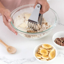 1 Stück Großer Teigmischer zum Backen, Robuster Gebäckmischer mit Komfortablem Softgriff