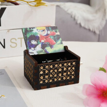 (1) Classic Wooden Hand-Cranked Music Box, Naruto Anime Painted Wooden Musical Box