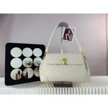 (White) Retro embossed flap messenger bag Lock commuter shoulder crossbody bag