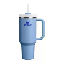 Vaso térmico azul de acero inoxidable - STANLEY - 1,18 L - Aislamiento al vacío - Mantiene el frío hasta 11 h
