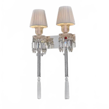 Elegante Europese kristallen wandlamp voor luxe slaapkamers en woonruimtes.